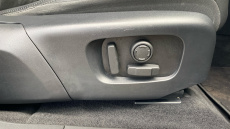 Land Rover Range Rover Evoque 2.0 D200 R-Dynamic SE 5dr Auto Diesel Hatchback